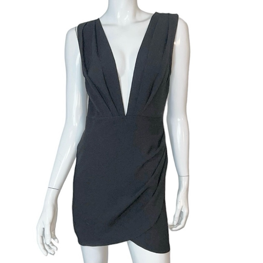4/$40 Rumor Plunging Neck Line Open Back Sleeveless Wrap Style Black Mini Dress